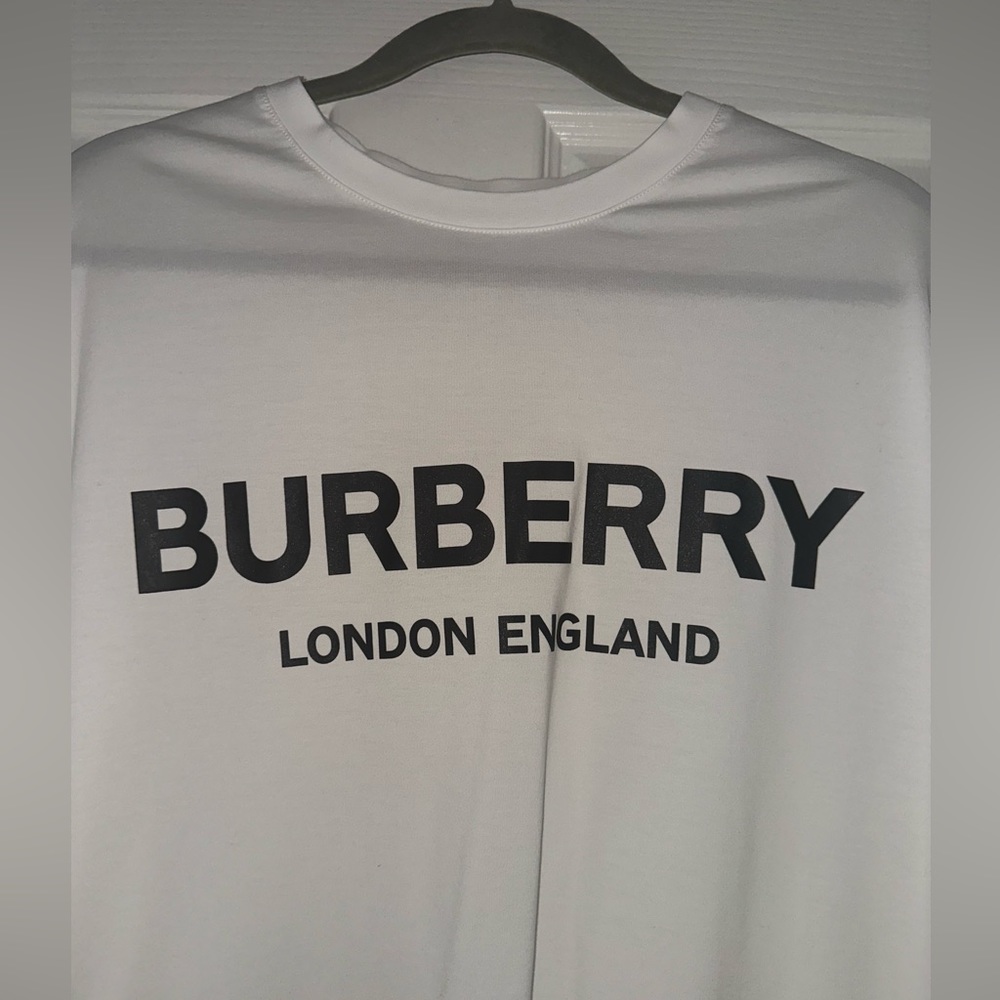 Burberry T-shirt